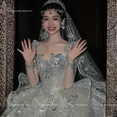 Váy Cưới Lấp Lánh Sang Trọng