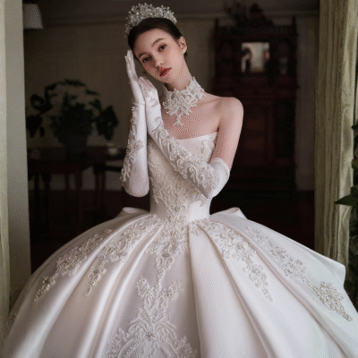 Váy Cưới Dáng A Lộng Lẫy