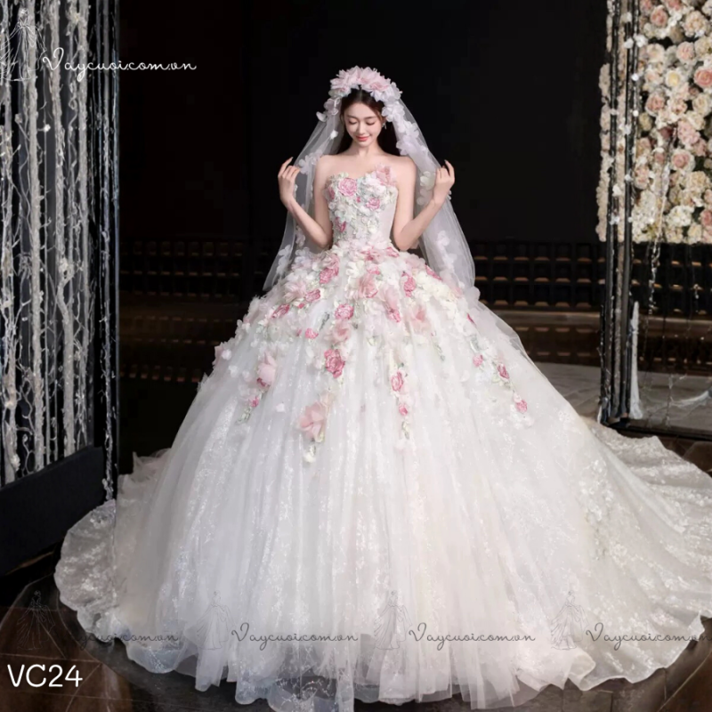 VC24 - váy cưới công chúa đính hoa 3D cao cấp