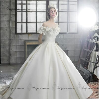 Váy cưới trễ vai bằng vải satin VC29 