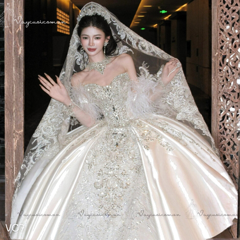 VC7 Váy Cưới Công Chúa Đính Pha Lê Cao Cấp – Sang Trọng & Lộng Lẫy Như Nữ Hoàng - VC7
