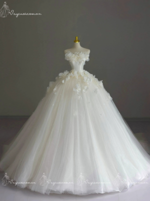 VC74 Váy Cưới Công Chúa Không Dây Đính Hoa 3D Kiểu Pháp  2