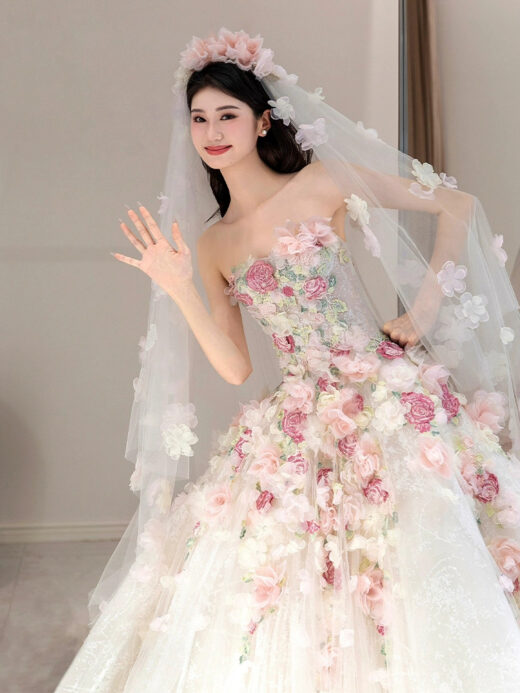 1 Váy Cưới Công Chúa Sequin Bạc Hologram