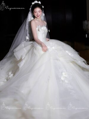 VC92 Váy Cưới Trễ Vai Màu Trắng Hoa 3D Sang Trọng 3