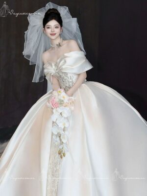 VC96 Váy Cưới Satin Trễ Vai Kiểu Cung Điện Sang Trọng Cổ Điển 1
