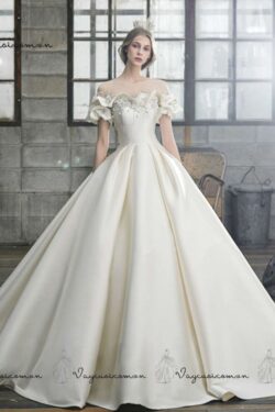 Váy cưới trễ vai bằng vải satin 3 VC29
