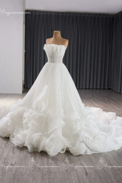 VC76 Váy Cưới Ruisimei Bridal – Tuyệt Tác Hoa 3D Không Dây Cao Cấp ( Váy đặt may riêng) 2