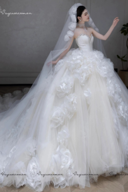 VC79 Váy Cưới Công Chúa Không Dây Đơn Giản, Nhẹ & Cao Cấp Cho Cô Dâu Nhỏ Nhắn 5