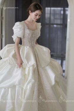 Váy Cưới Satin Hoàng Gia VC39-1