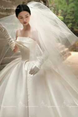 Váy cưới Satin cao cấp có đuôi dài VC41-1