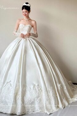 VC126 Váy Cưới Satin Dài Tay Cổ Điển Pháp Haute Couture 7