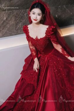 VC87 Váy Cưới Màu Đỏ Lộng Lẫy Dài Tay 1